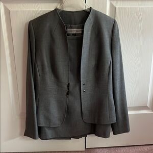 Tahari Gray Blazer Modern Collarless Design
